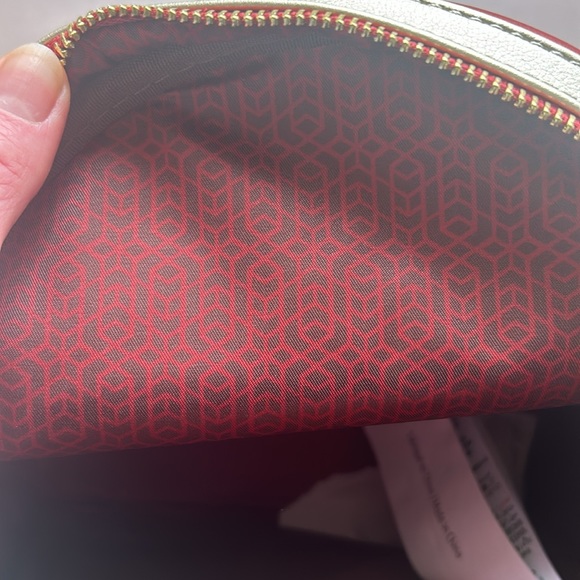 Disney Loungefly backpack - Picture 3 of 3